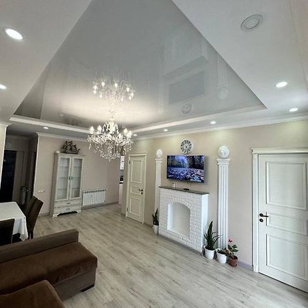 Apartment 7 Batumi Zewnętrze zdjęcie