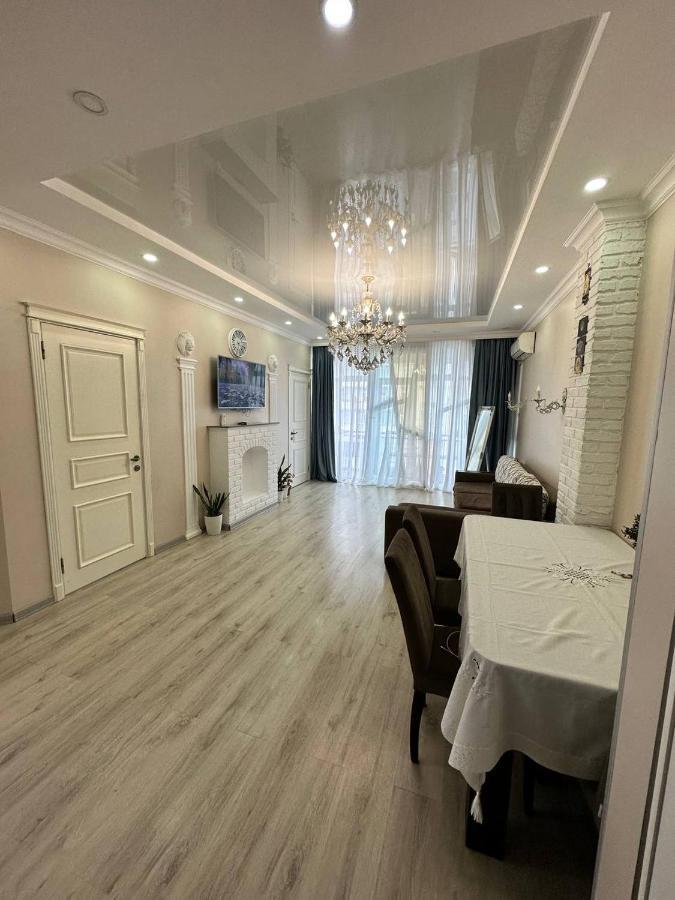 Apartment 7 Batumi Zewnętrze zdjęcie
