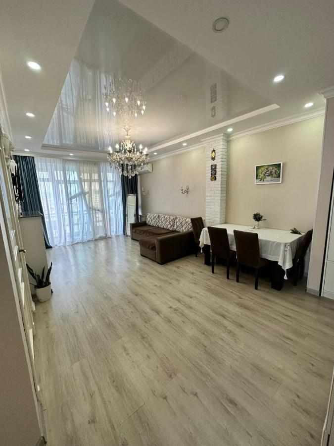 Apartment 7 Batumi Zewnętrze zdjęcie