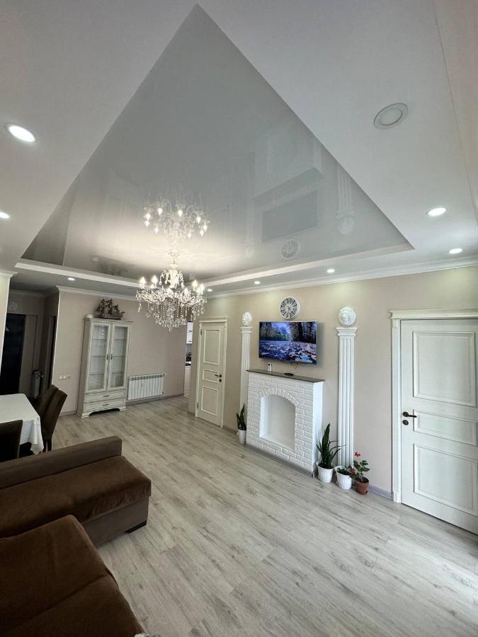 Apartment 7 Batumi Zewnętrze zdjęcie